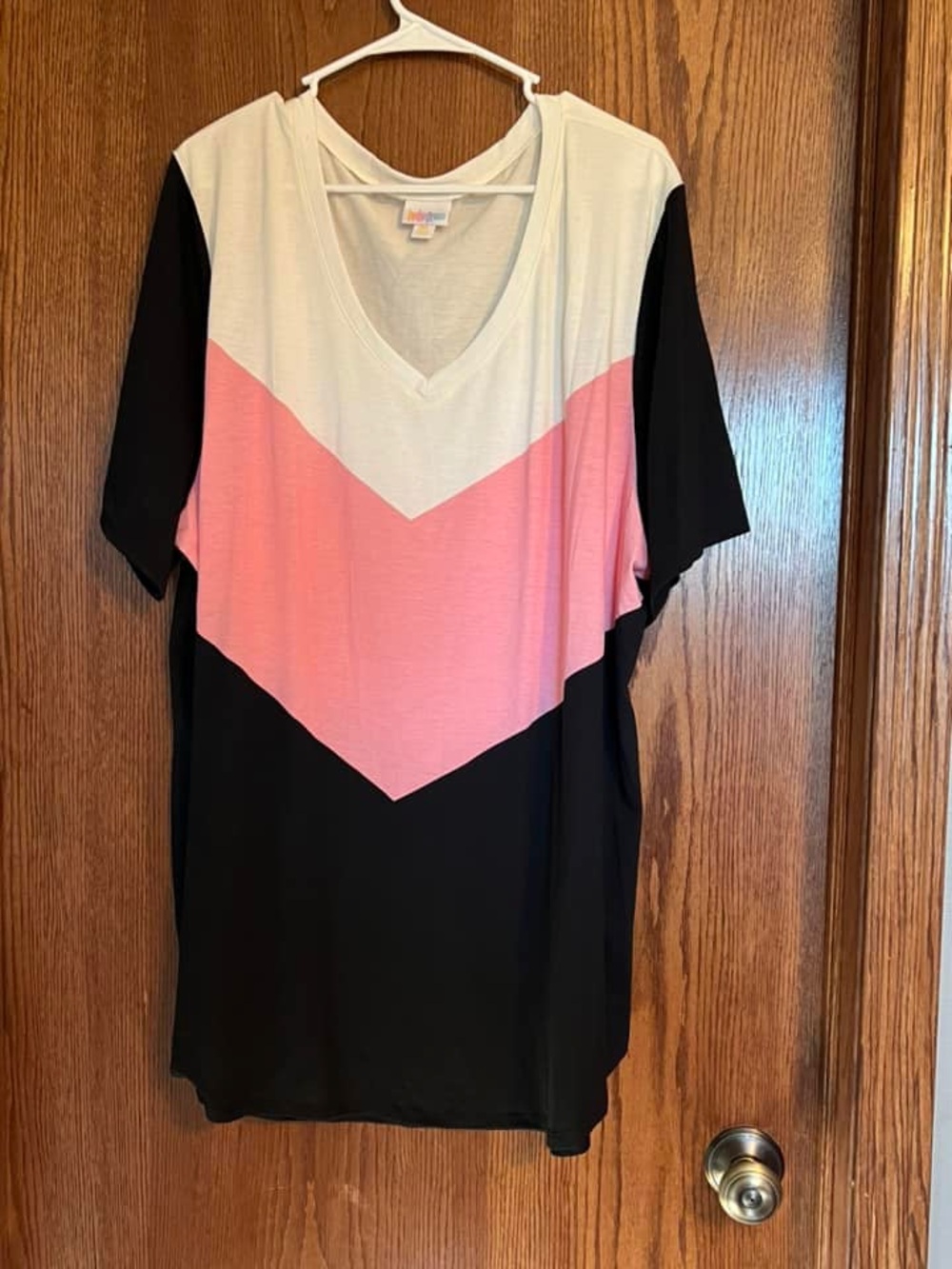 LuLaRoe Black White and Pink Chevron V-Neck Short Sleeve Top